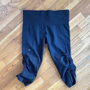 Lululemon crop leggings knee length - Sz 6